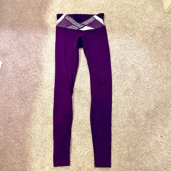 Lululemon Purple Leggings size 4 - Picture 1 of 6